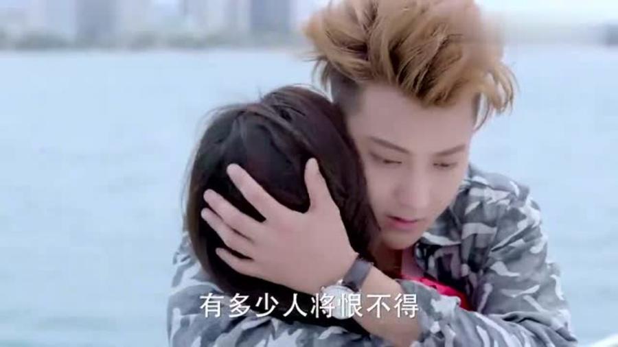 踏板车后轮胎磨一边怎么回事？